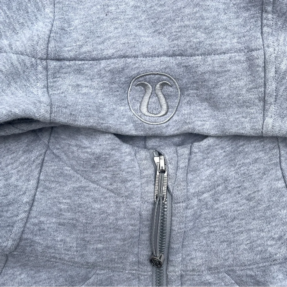 Medium Women’s Lululemon x Peloton Rare Discontinued Hoodie Collab Size 12 - Picture 2 of 5